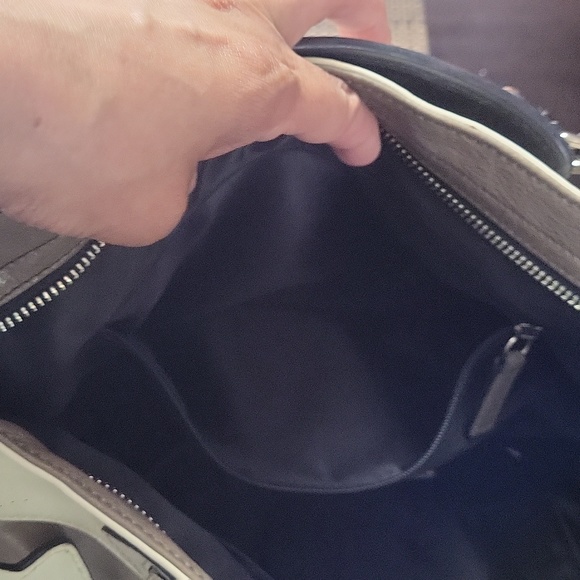 Vintage Coach Legacy - Picture 6 of 7